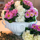 Bella Bianca Garden Urn